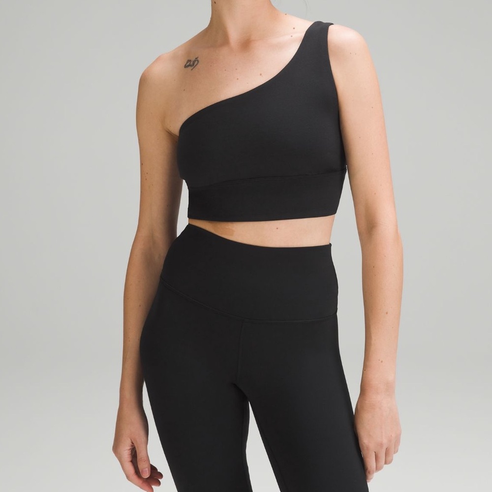 Lululemon Align Asymmetrical Bra, size 8